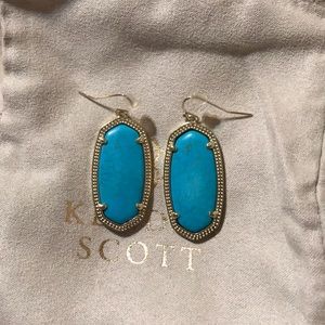 Kendra Scott Turquoise Elle earrings!